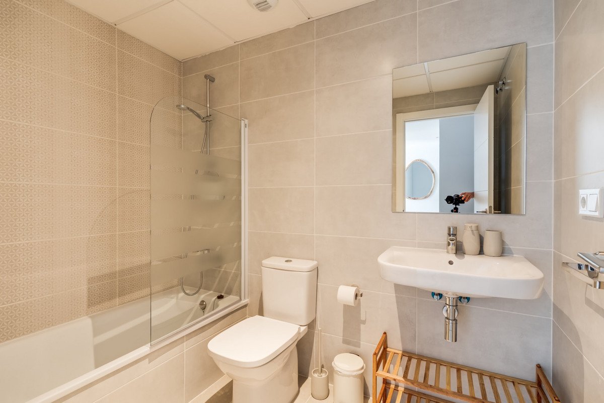 2 Bed Ground Floor Apartment in Estepona
