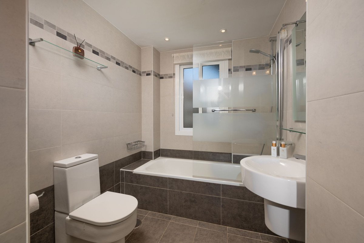 3 Bed Middle Floor Apartment in Riviera del Sol