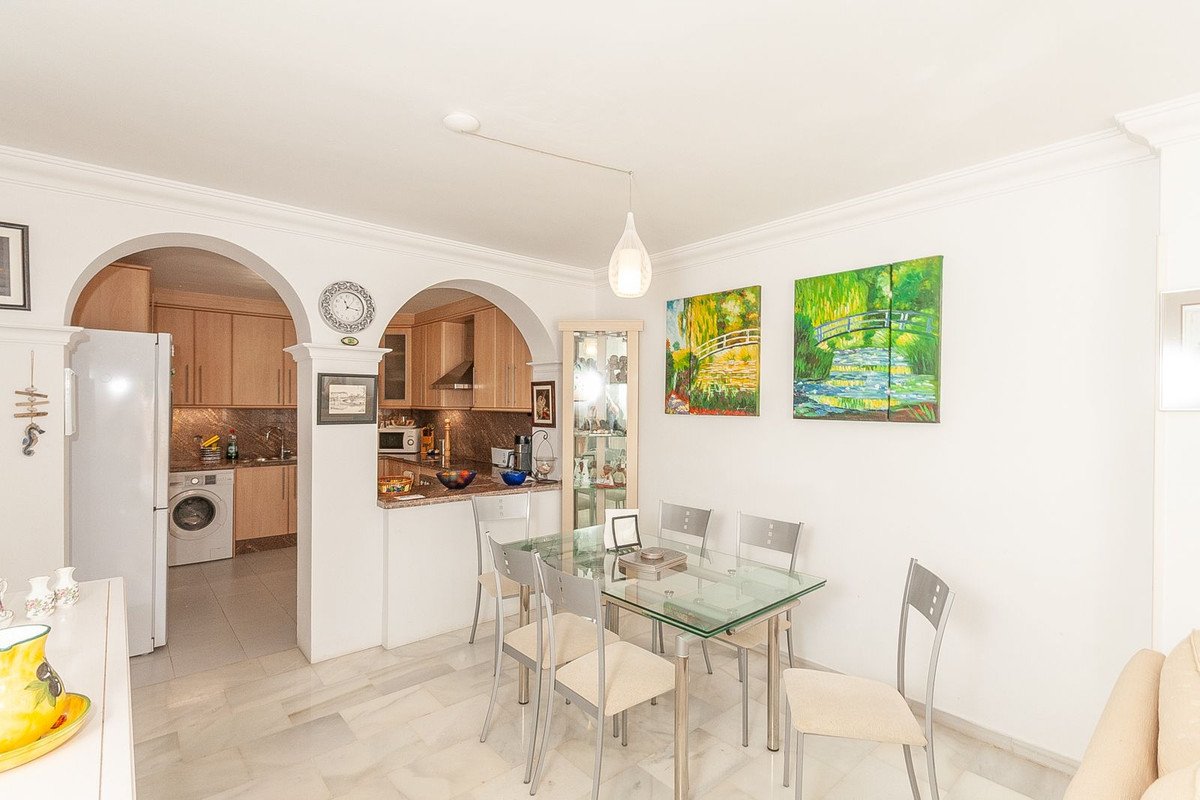 2 Bed Ground Floor Apartment in Elviria
