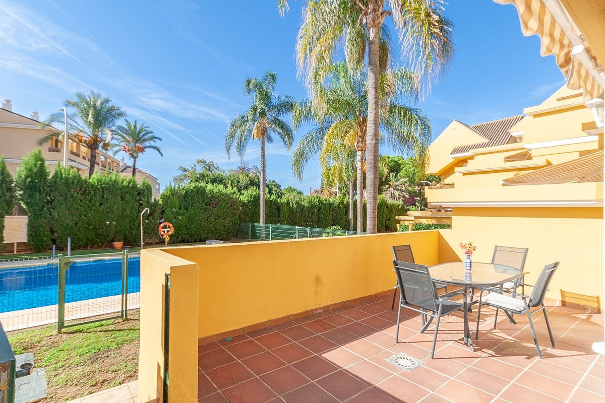2 Bed Ground Floor Apartment in Elviria