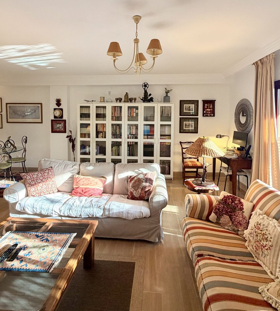 2 Bed Middle Floor Apartment in Sotogrande