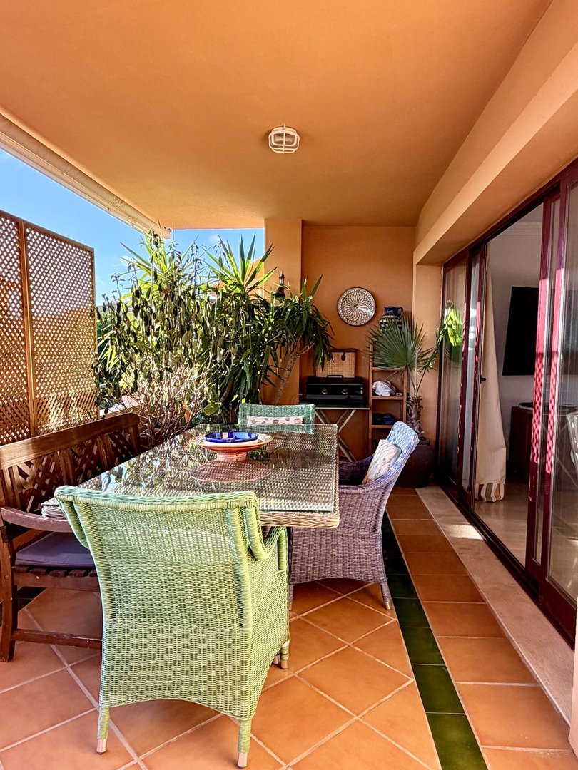 2 Bed Middle Floor Apartment in Sotogrande