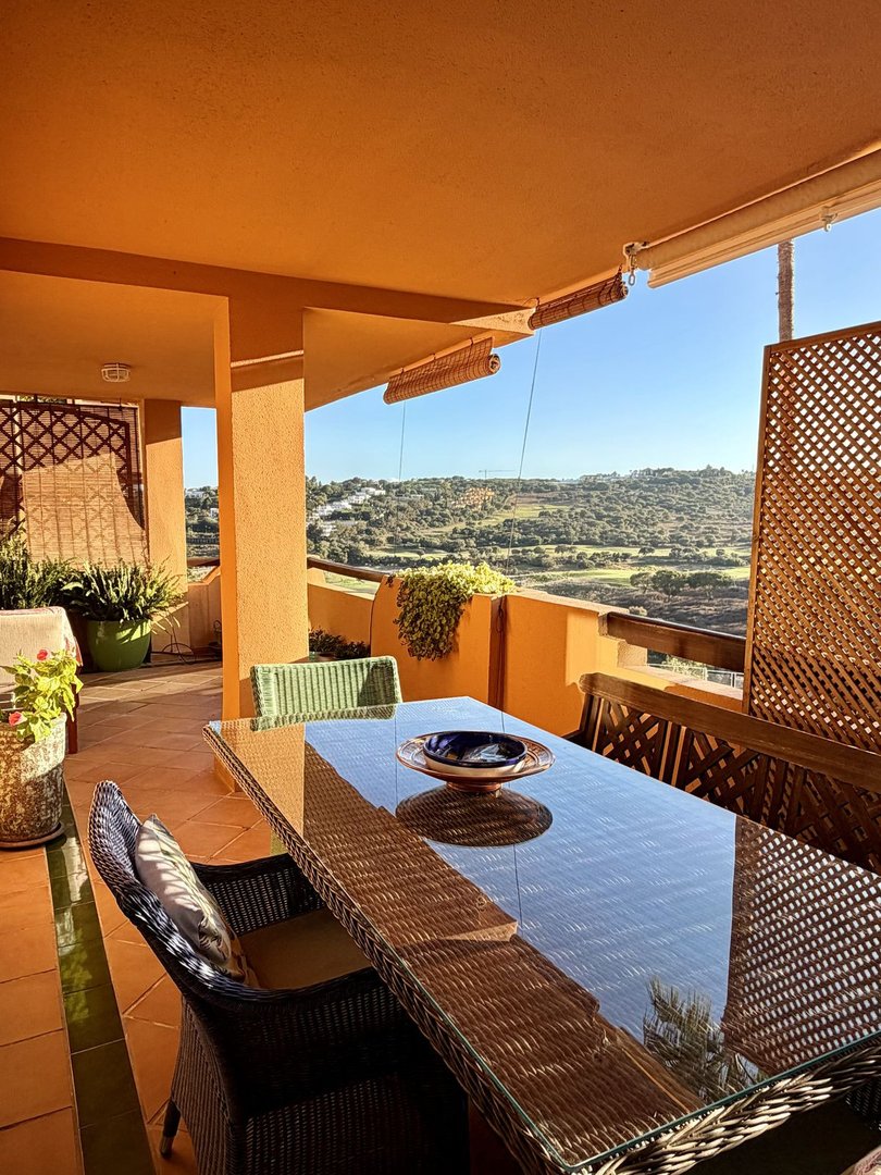 2 Bed Middle Floor Apartment in Sotogrande