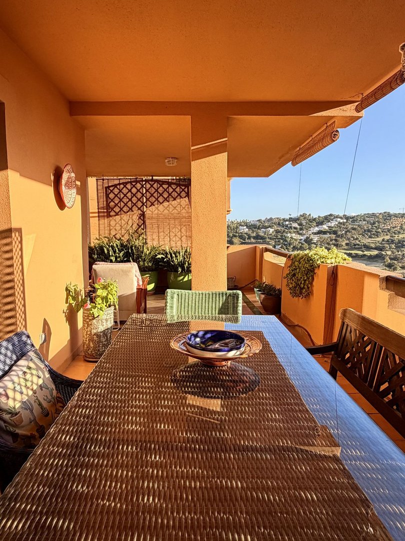 2 Bed Middle Floor Apartment in Sotogrande
