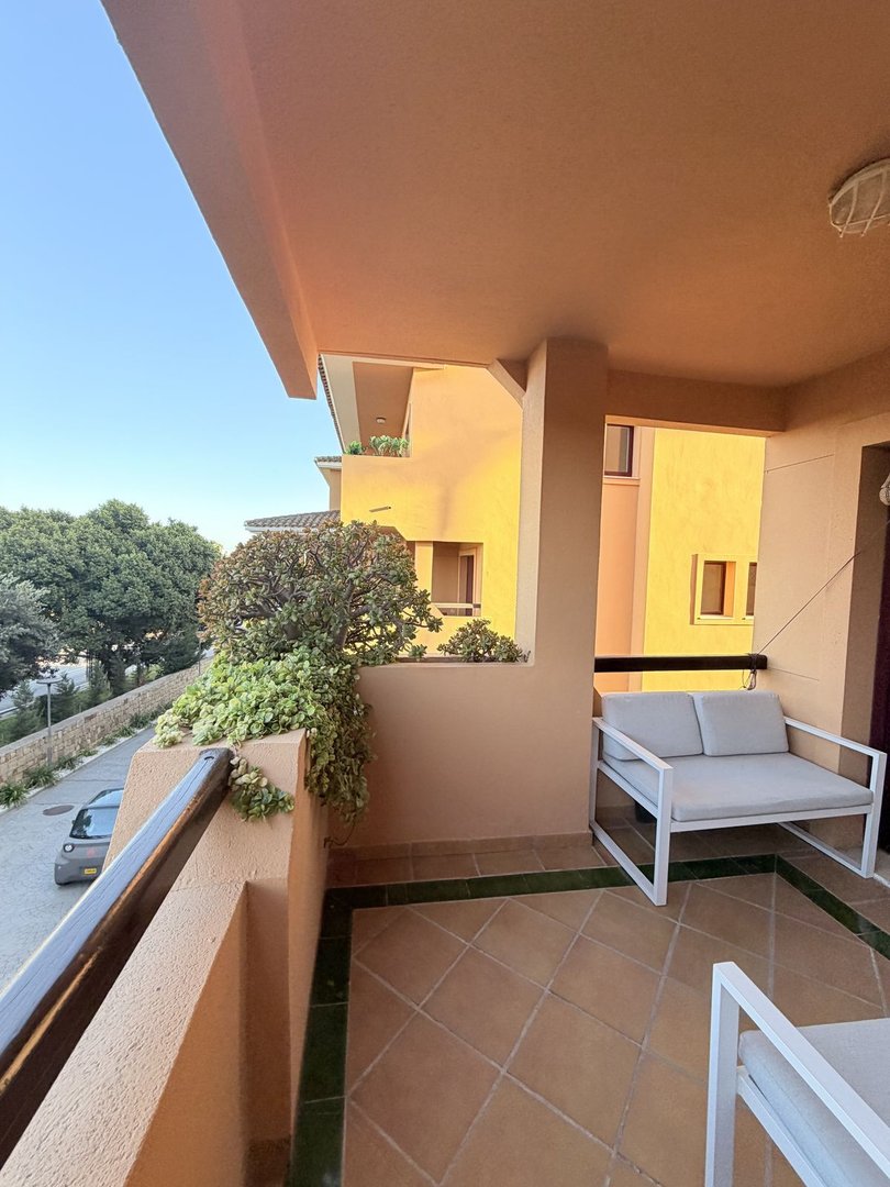 2 Bed Middle Floor Apartment in Sotogrande