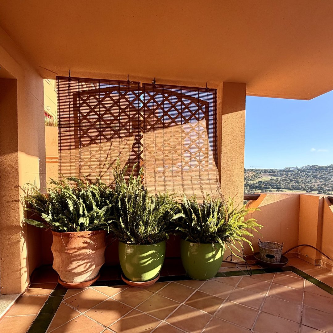 2 Bed Middle Floor Apartment in Sotogrande