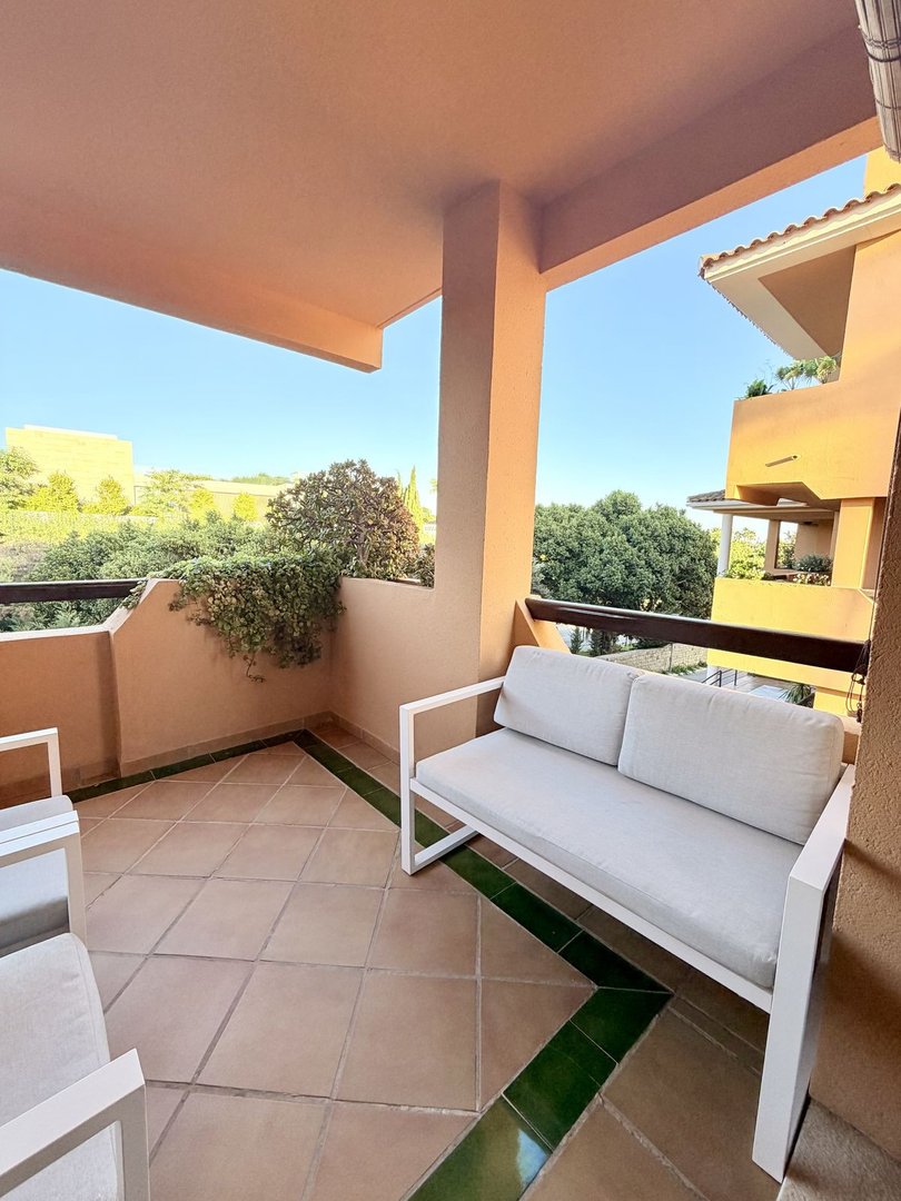 2 Bed Middle Floor Apartment in Sotogrande
