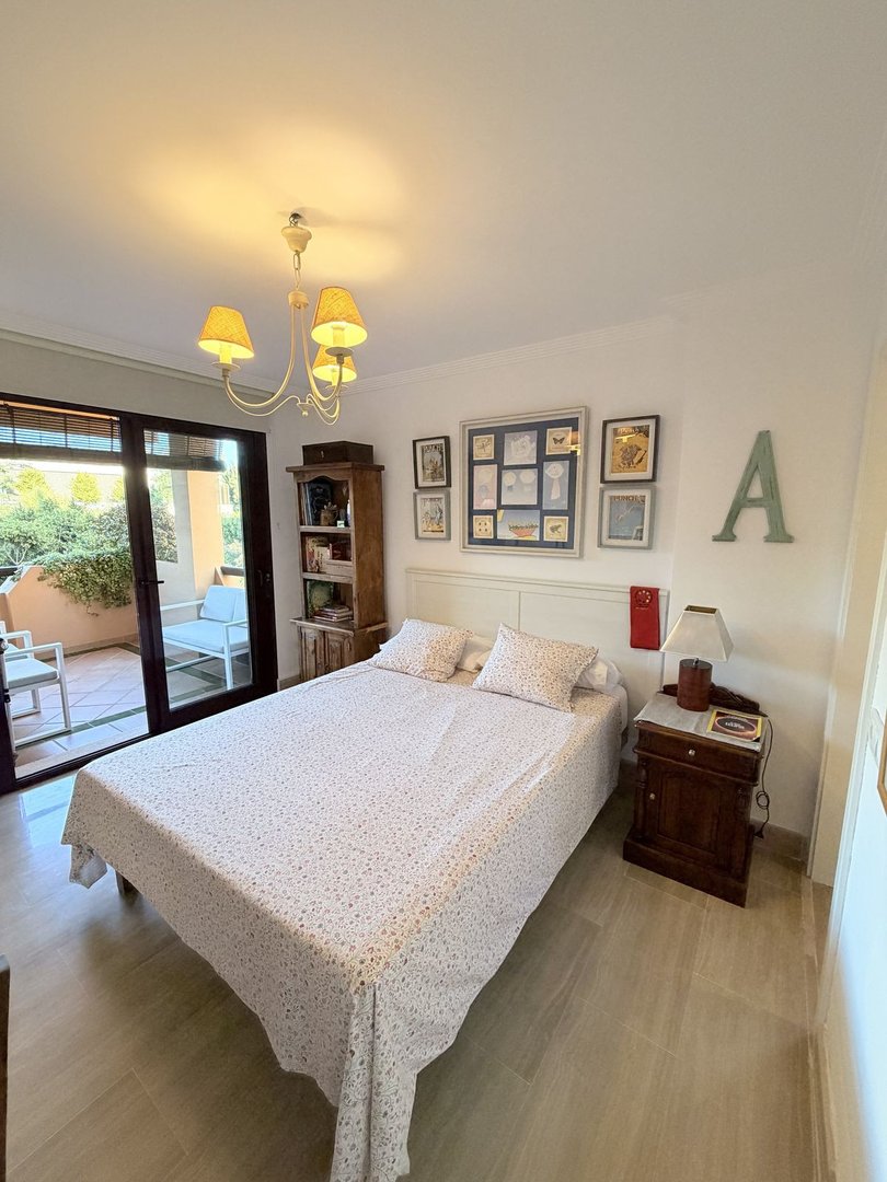 2 Bed Middle Floor Apartment in Sotogrande