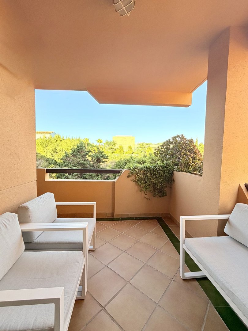2 Bed Middle Floor Apartment in Sotogrande