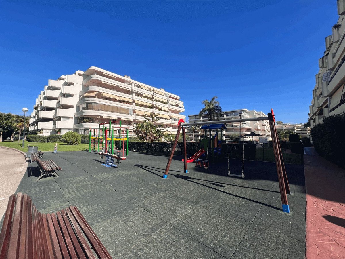 2 Bed Middle Floor Apartment in Guadalmina Alta