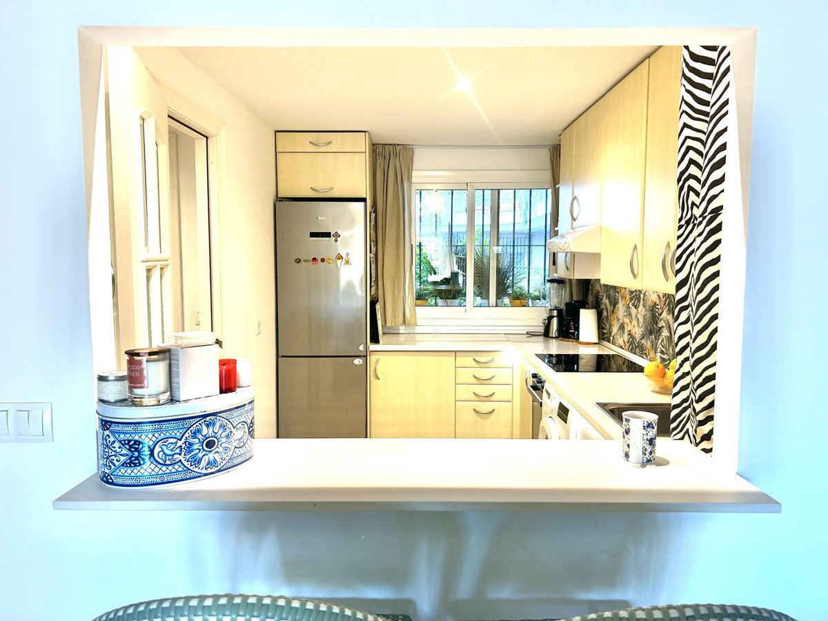 2 Bed Middle Floor Apartment in Guadalmina Alta