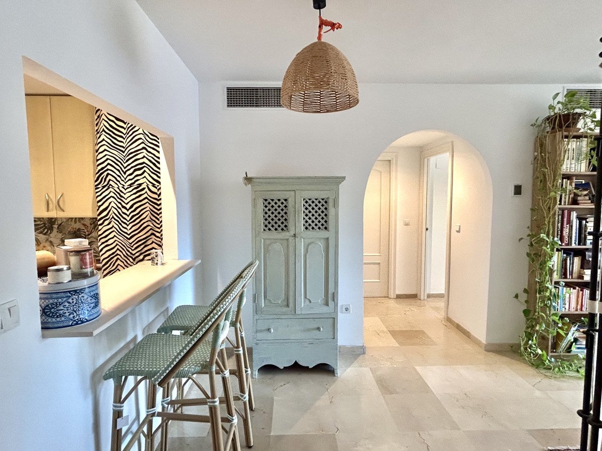 2 Bed Middle Floor Apartment in Guadalmina Alta