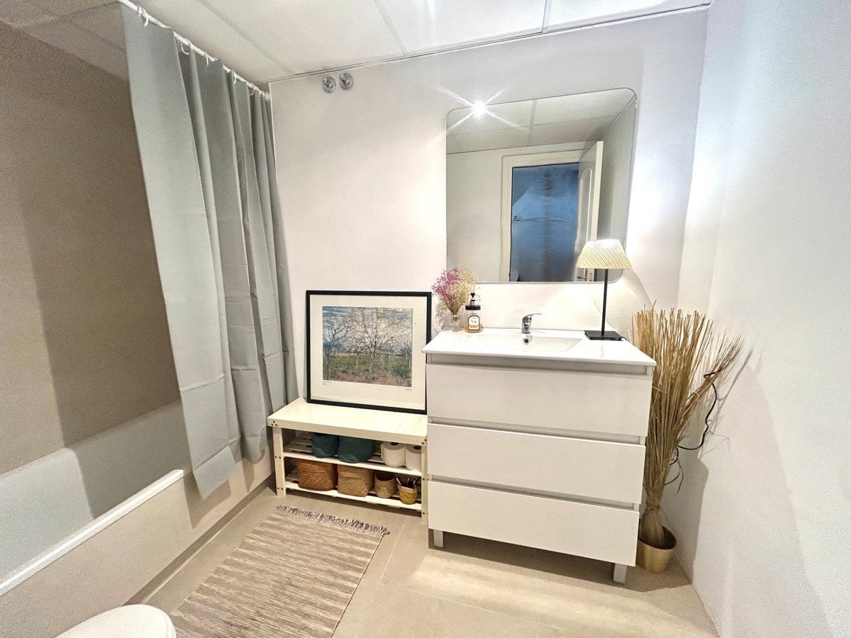 2 Bed Middle Floor Apartment in Guadalmina Alta