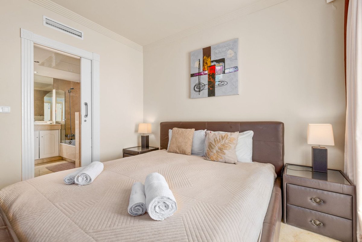 2 Bed Ground Floor Apartment in Estepona