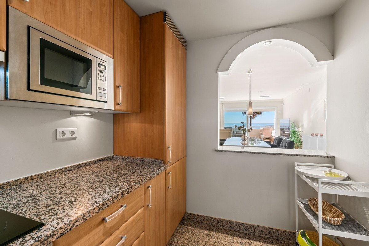 2 Bed Ground Floor Apartment in Estepona