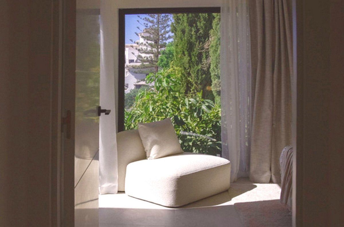 4 Bed Semi-Detached House in Los Pacos