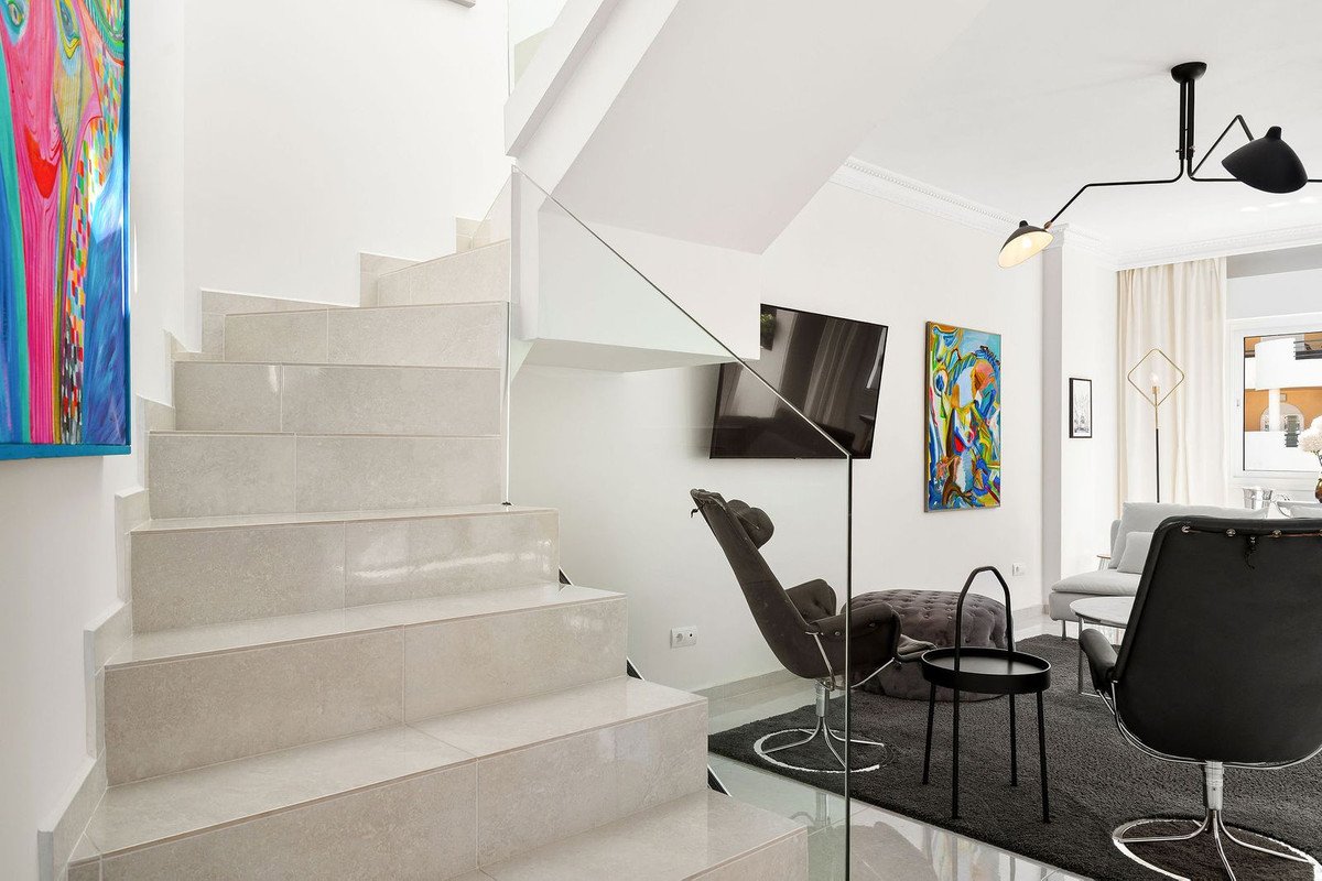 3 Bed Penthouse Duplex in Nueva Andalucía