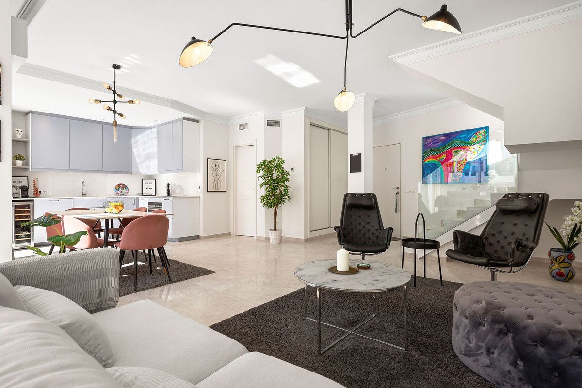 3 Bed Penthouse Duplex in Nueva Andalucía