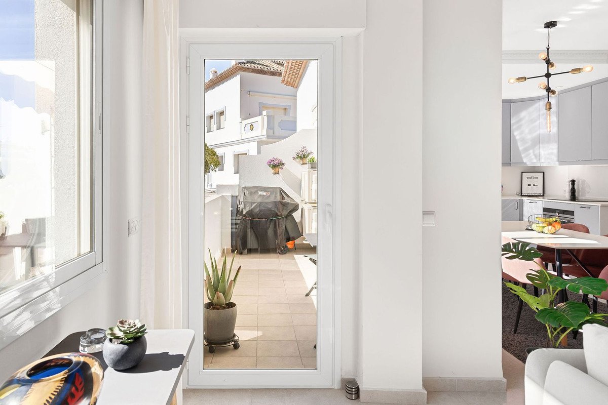 3 Bed Penthouse Duplex in Nueva Andalucía