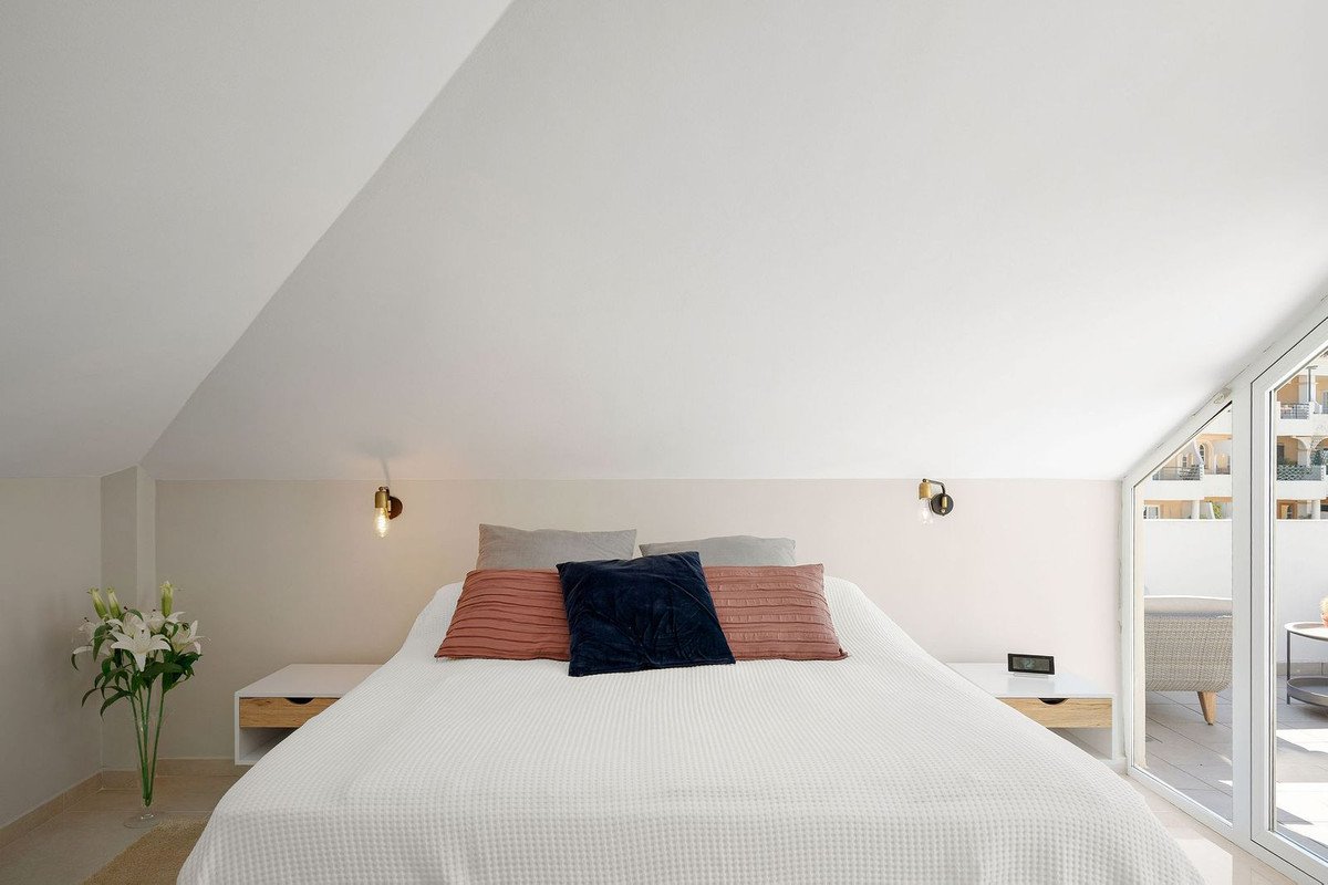 3 Bed Penthouse Duplex in Nueva Andalucía
