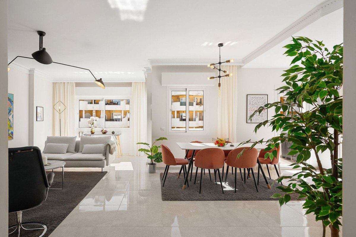 3 Bed Penthouse Duplex in Nueva Andalucía