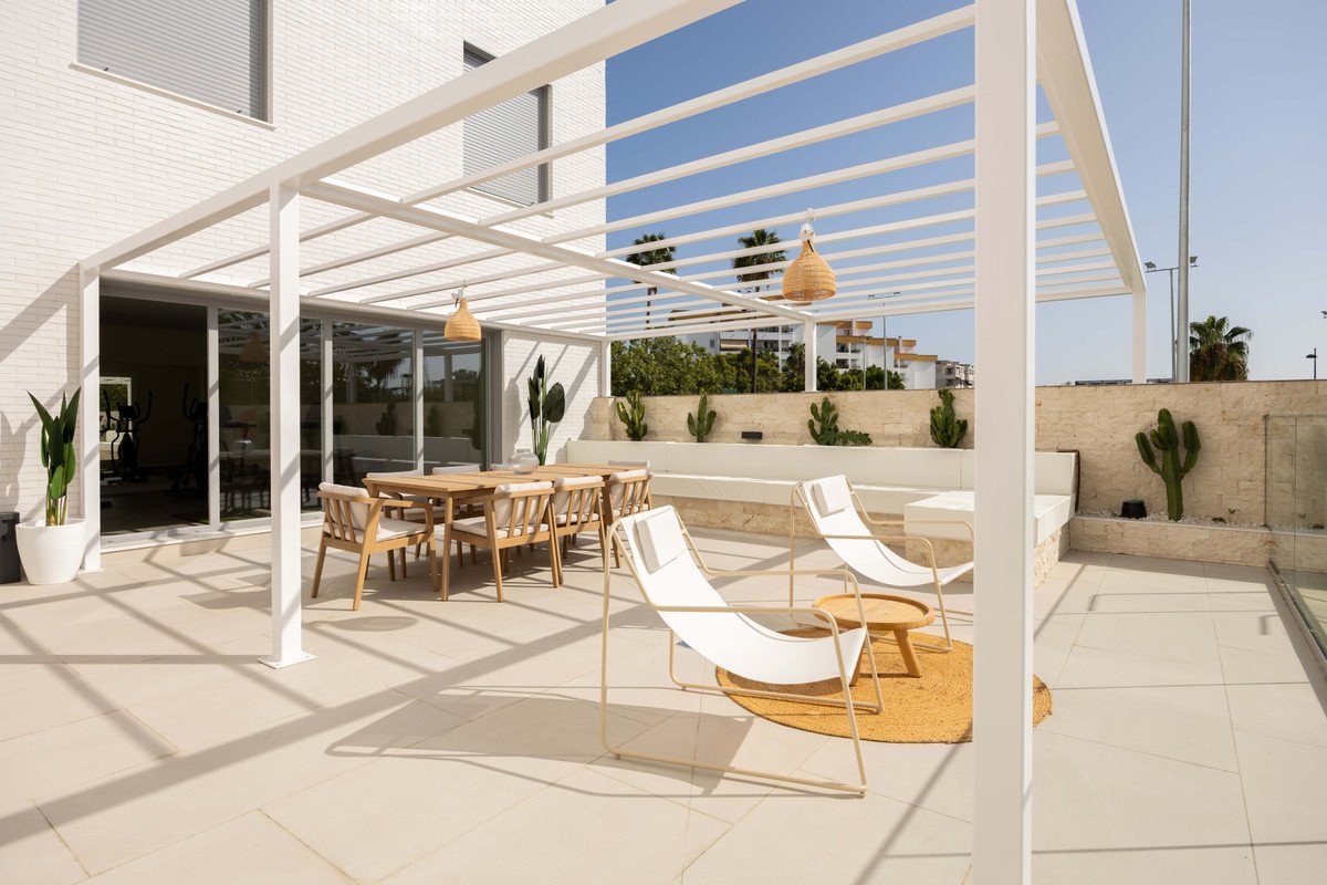 4 Bed Penthouse in La Campana