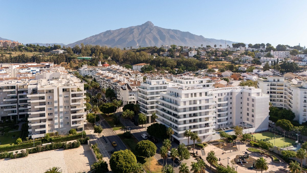 4 Bed Penthouse in La Campana