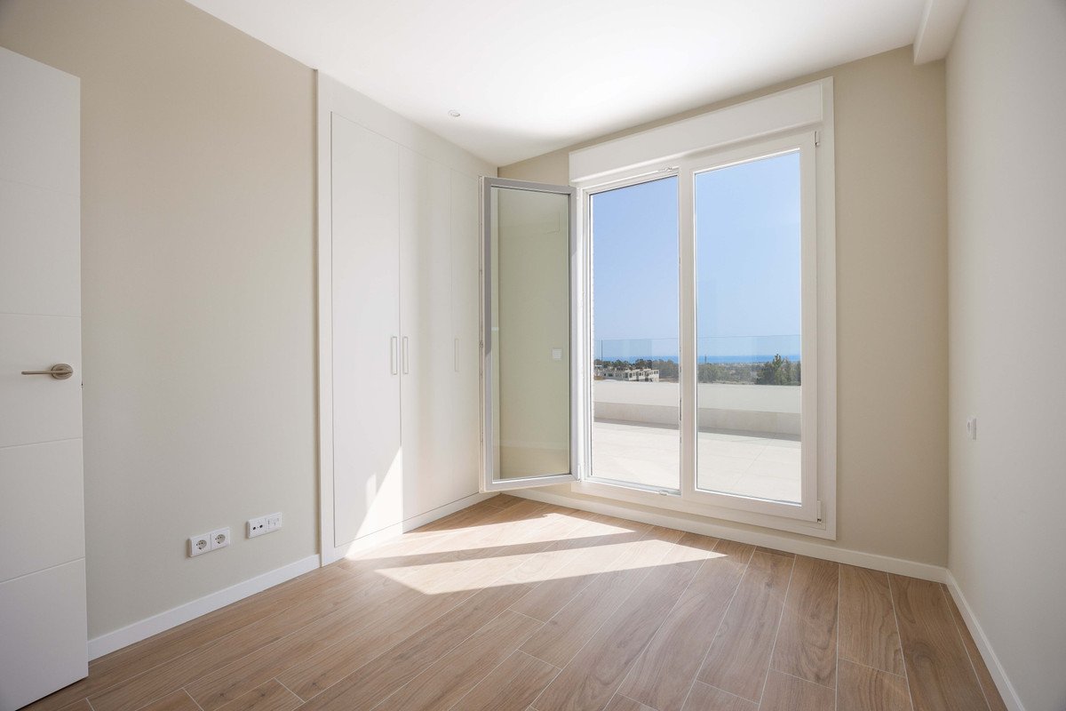 4 Bed Penthouse in La Campana