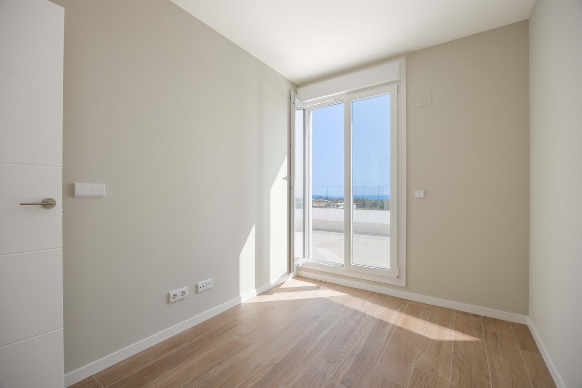 4 Bed Penthouse in La Campana
