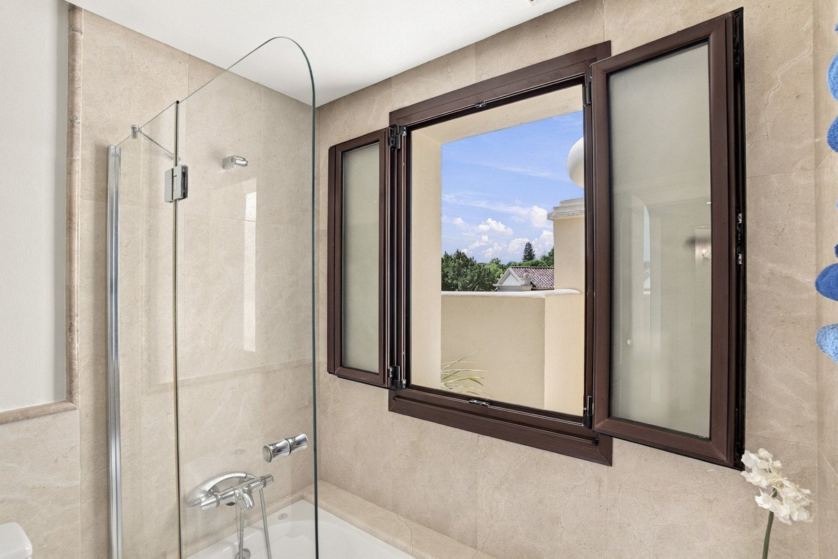 4 Bed Penthouse Duplex in Sotogrande Alto