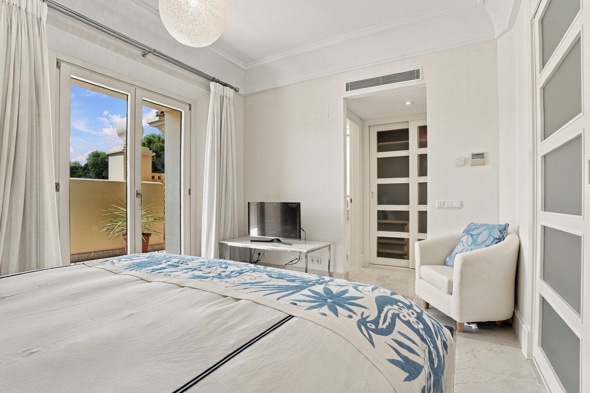 4 Bed Penthouse Duplex in Sotogrande Alto