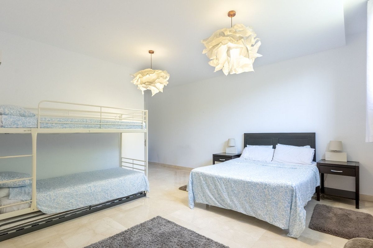 5 Bed Detached Villa in El Rosario
