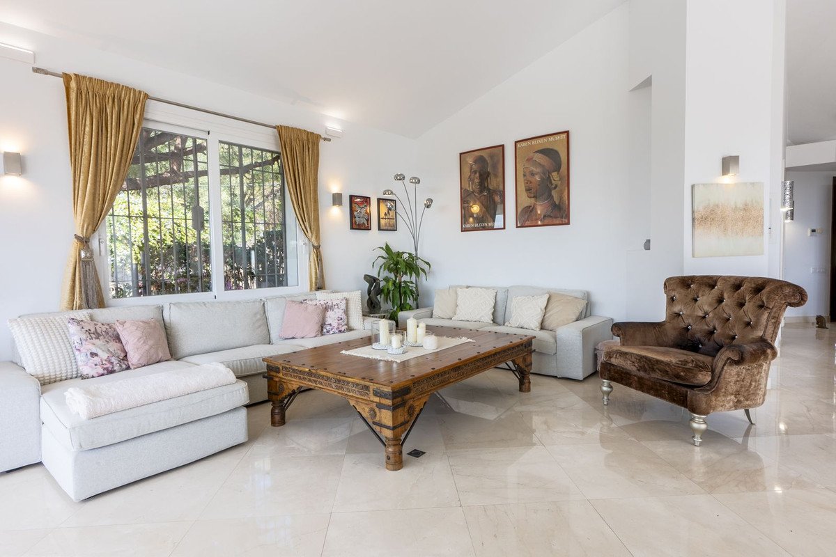 5 Bed Detached Villa in El Rosario