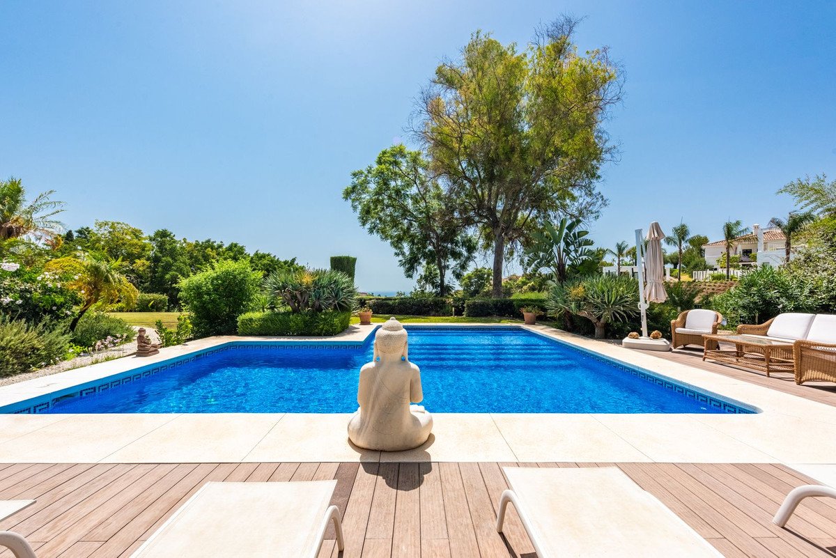 5 Bed Detached Villa in Nueva Andalucía