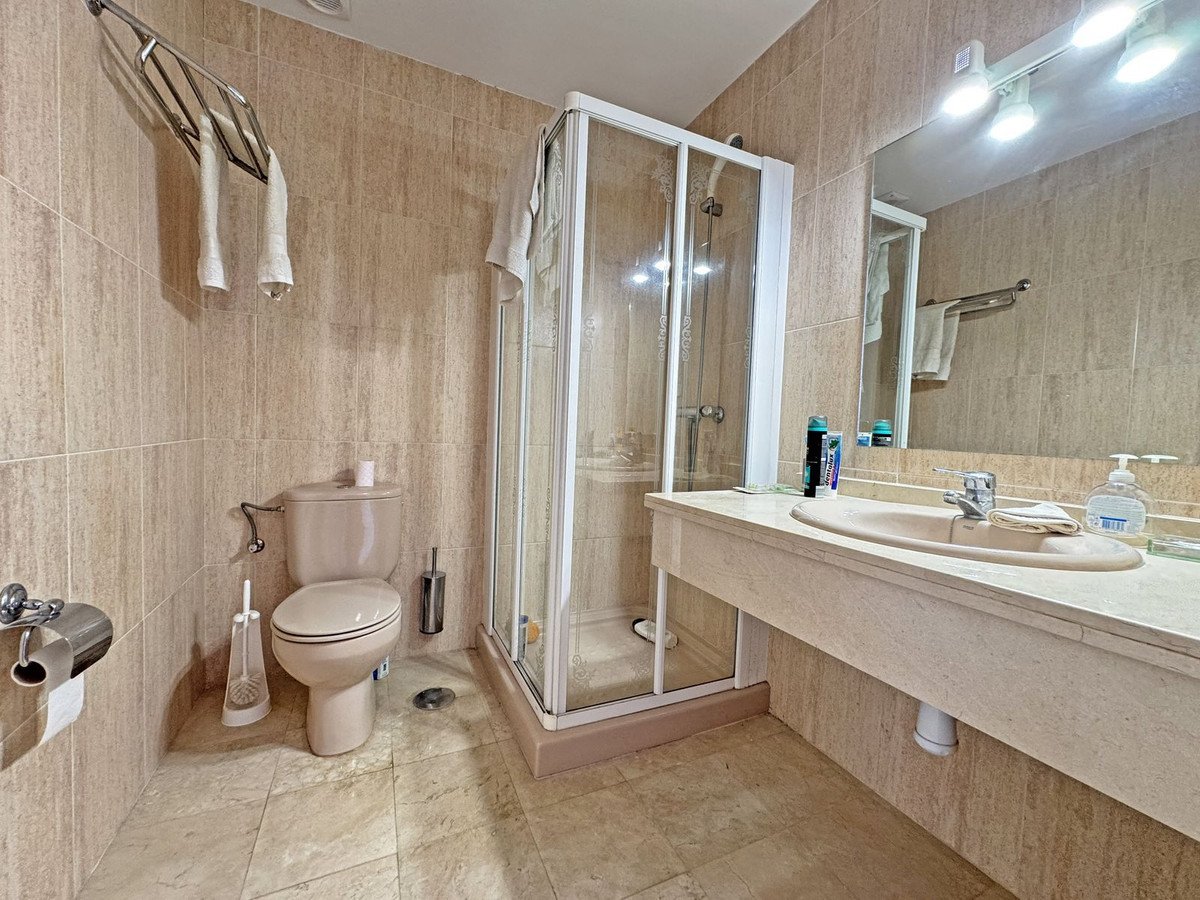 2 Bed Middle Floor Apartment in Carib Playa