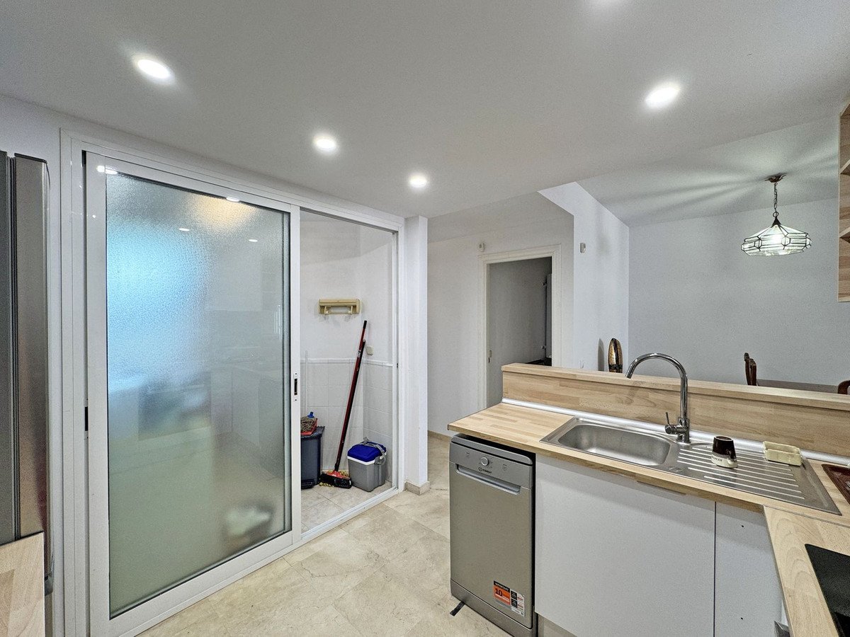 2 Bed Middle Floor Apartment in Carib Playa
