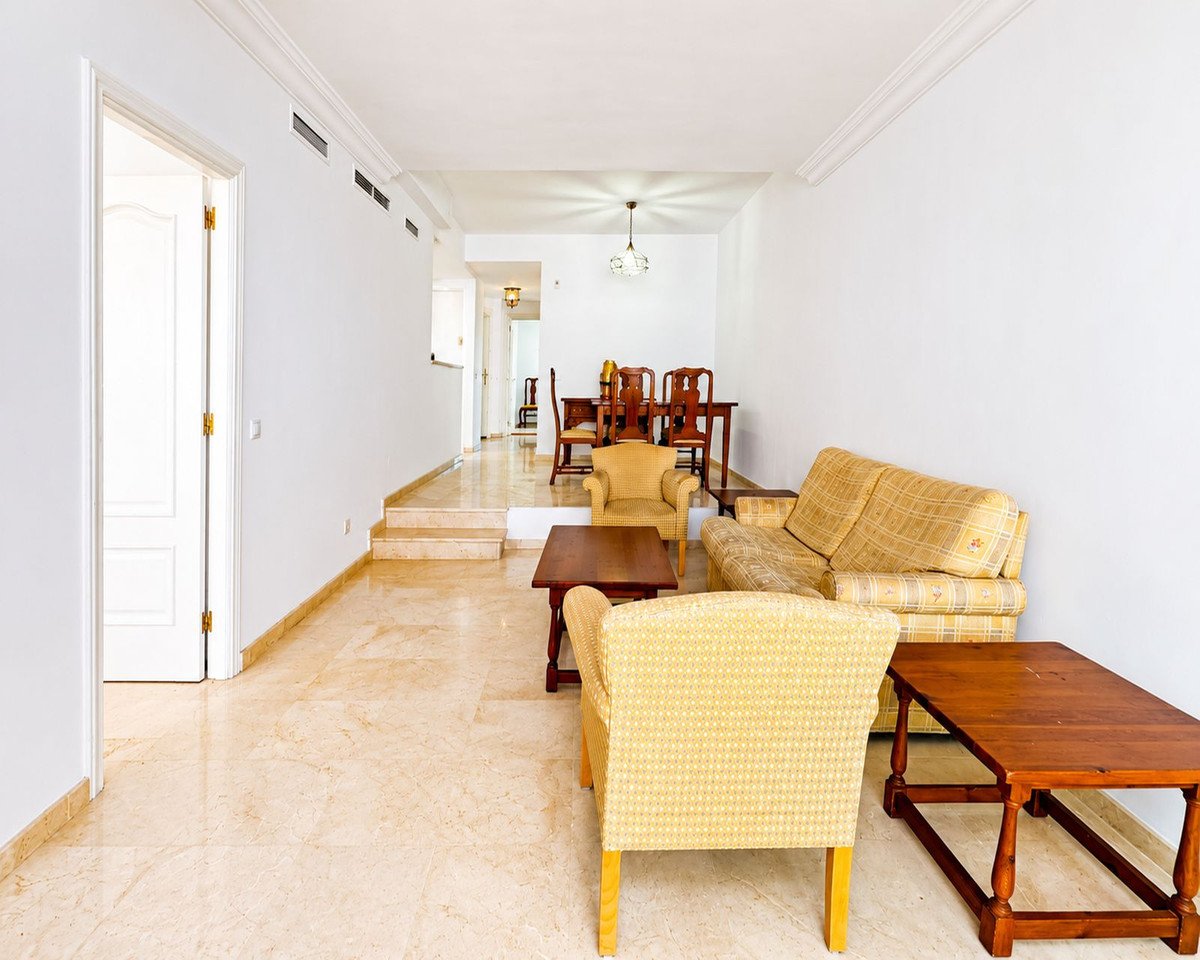 2 Bed Middle Floor Apartment in Carib Playa