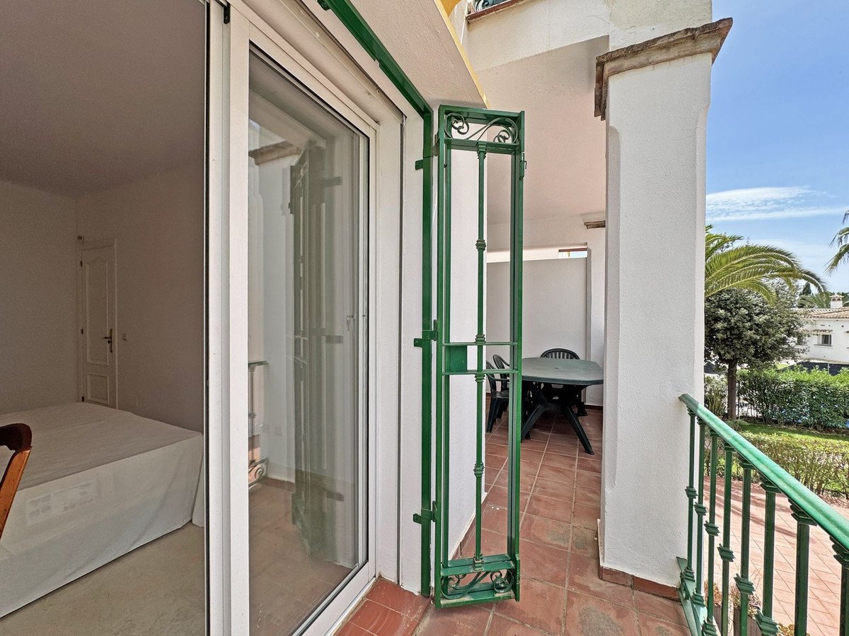 2 Bed Middle Floor Apartment in Carib Playa