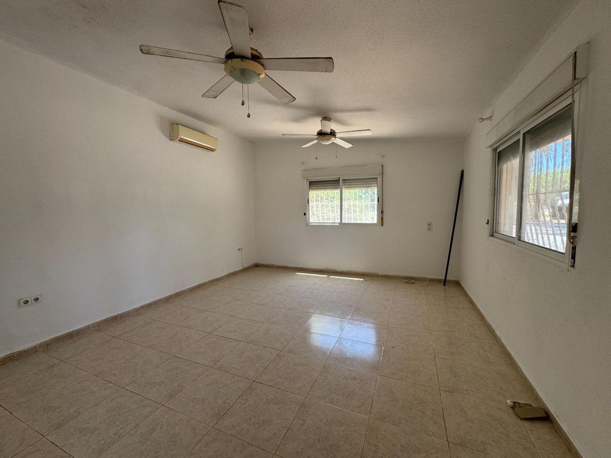 5 Bed Finca - Cortijo in Dolores