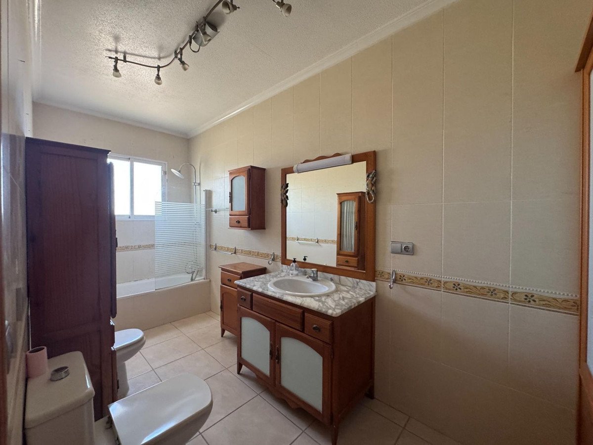 5 Bed Finca - Cortijo in Dolores