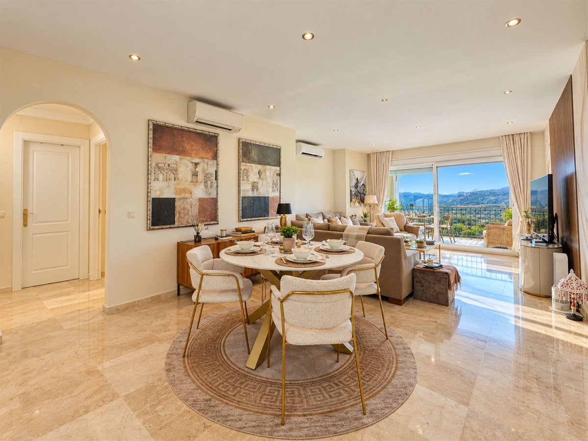 2 Bed Middle Floor Apartment in La Cala Hills