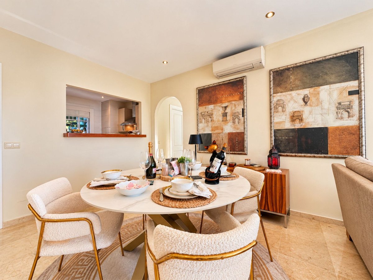 2 Bed Middle Floor Apartment in La Cala Hills