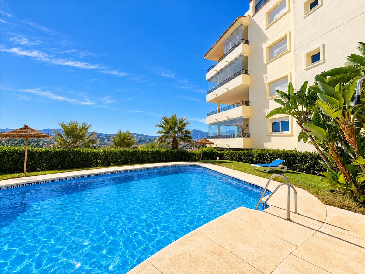 2 Bed Middle Floor Apartment in La Cala Hills