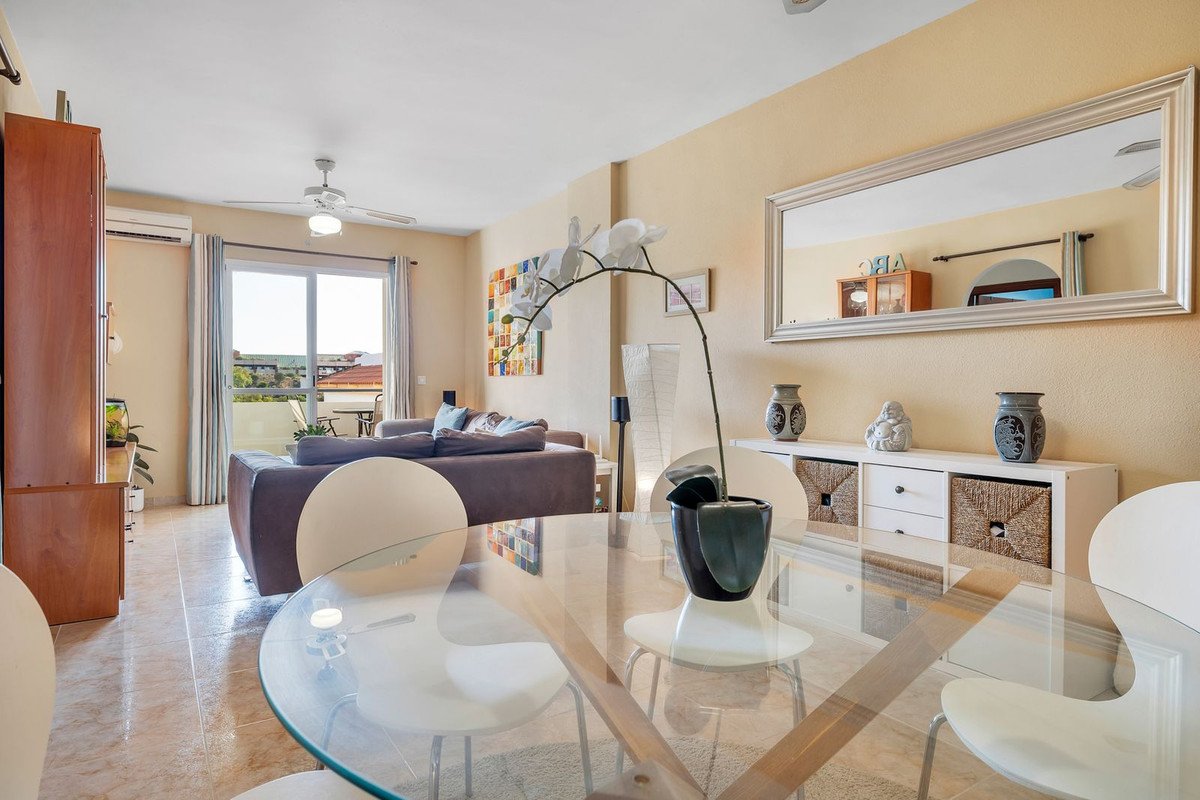 3 Bed Middle Floor Apartment in Benalmadena
