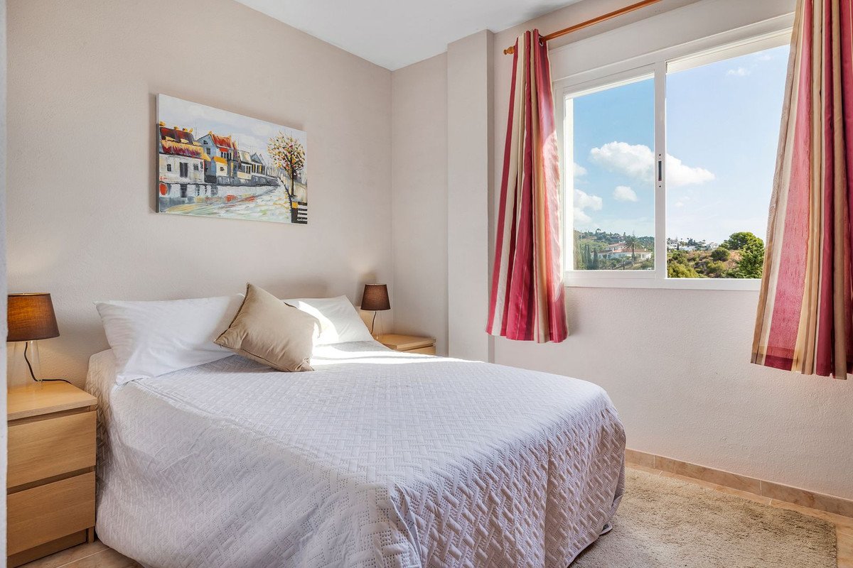 3 Bed Middle Floor Apartment in Benalmadena