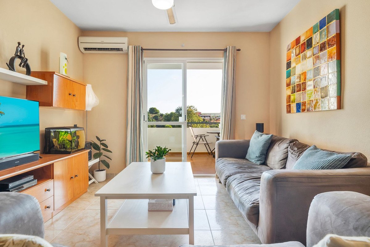 3 Bed Middle Floor Apartment in Benalmadena