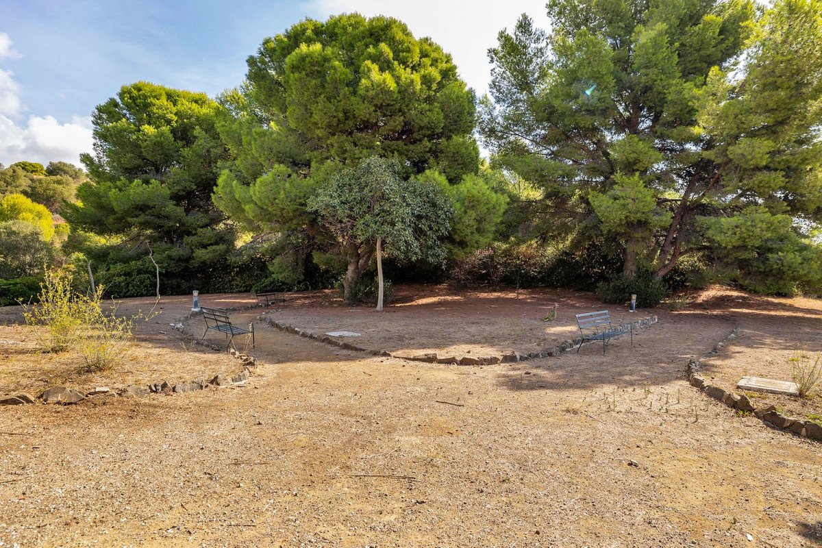3 Bed Middle Floor Apartment in Benalmadena