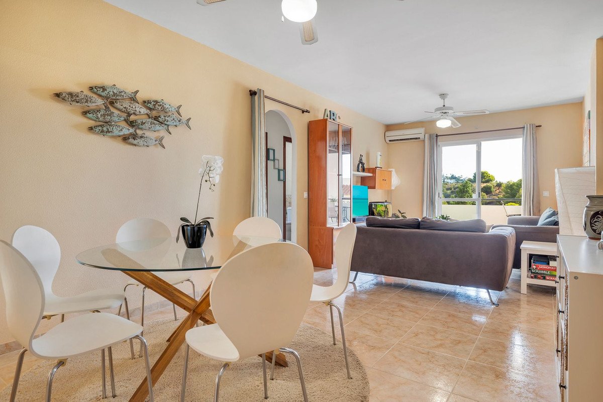 3 Bed Middle Floor Apartment in Benalmadena