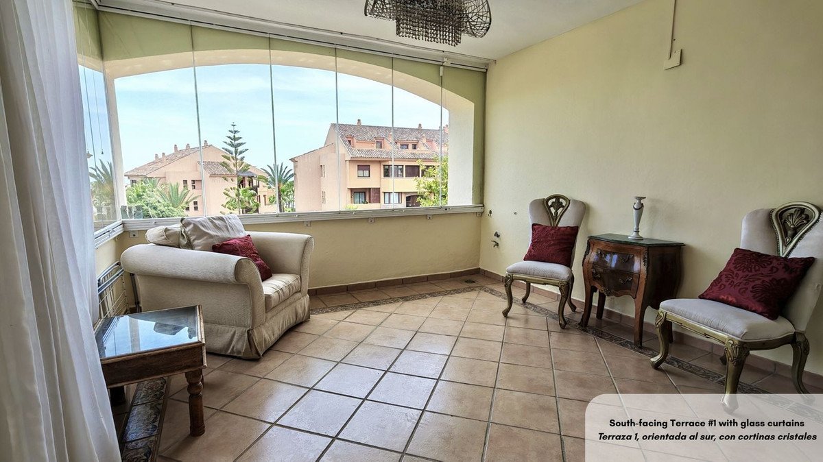 3 Bed Middle Floor Apartment in Bahía de Marbella