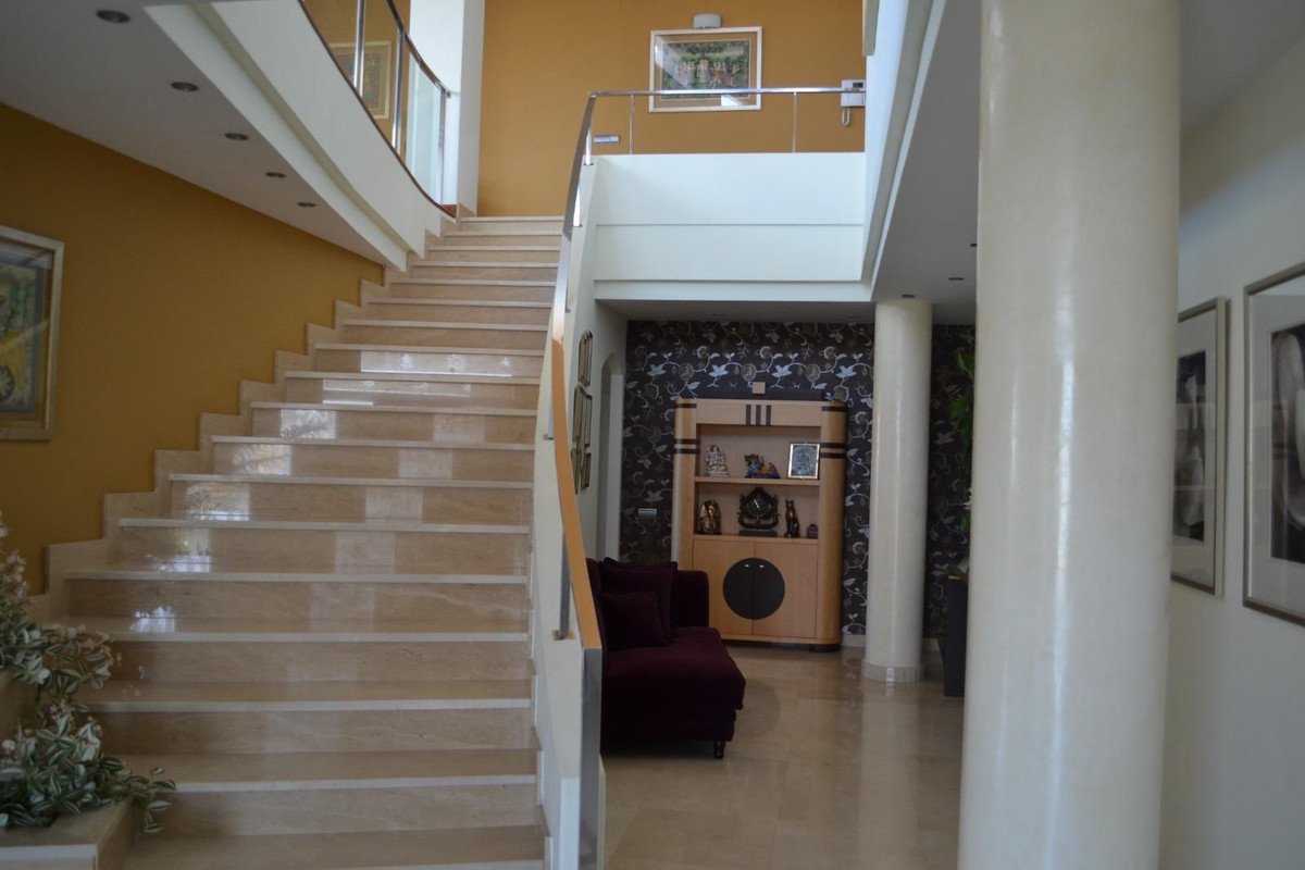 7 Bed Detached Villa in Alhaurín de la Torre